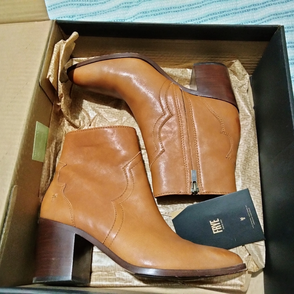 Frye Company Flynn Boots